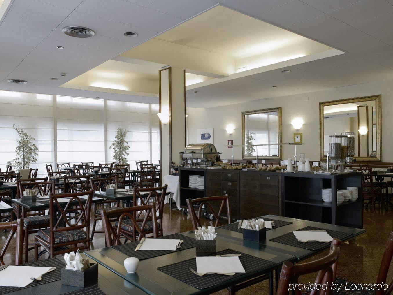 Nh La Spezia Hotel Restoran gambar